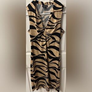 Elegant Black and Tan Women's Dress Brand My Michelle Size Medium